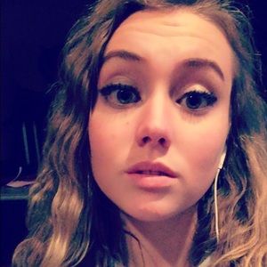 Meet your Posher, Addison