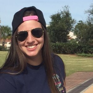 Meet your Posher, Marissa