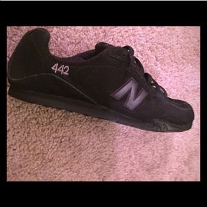 New balance shoes size 9.5 wide
