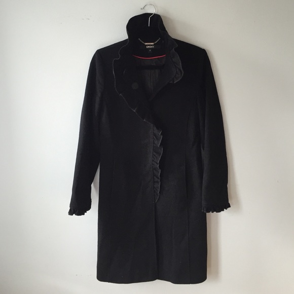 Amazing DKNY wool/cashmere winter coat. No wear