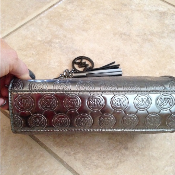 Sold IN BUNDLE FOR JULIE with wallet - Picture 3 of 3