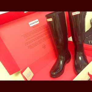 Hunter Women's Original Tall Gloss Rain Boots