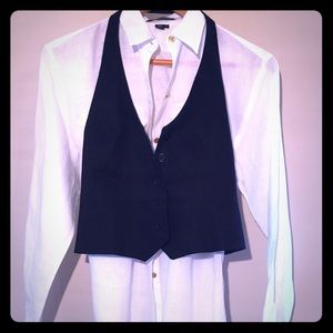 BCBG Maxazria Vest. Beautiful XS. Like new. Black