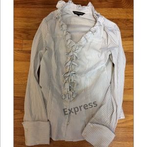 Express Studio Design Ruffled Fitted blouse EUC