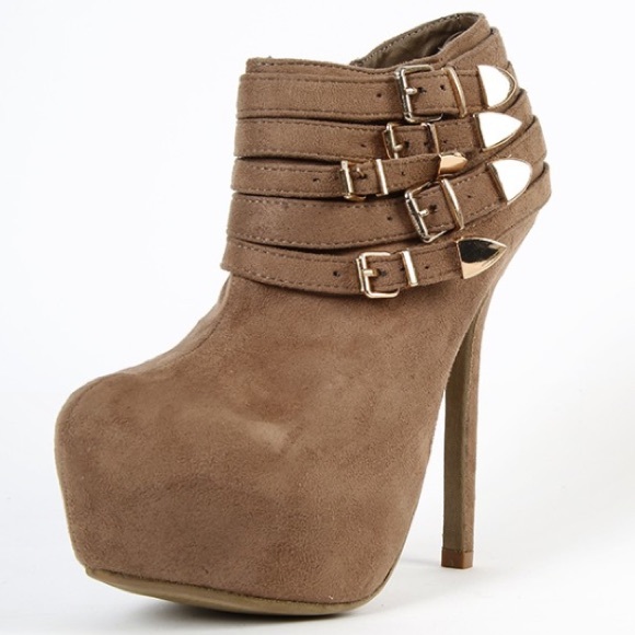 LAST PAIR! ❣ Suede Ankle Booties - Picture 2 of 2