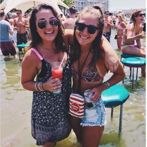 Meet your Posher, Tess