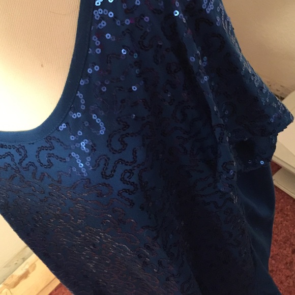 Sparkly sequin Tee - Picture 2 of 4