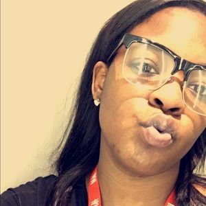 Meet your Posher, Jasmine