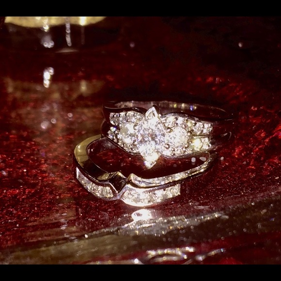 14 kt gold,Priced to sell @ 750. apx 1.25ctw