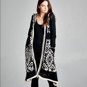 ✨SOLD☀️Black Hooded Tribal Cape #bnwt