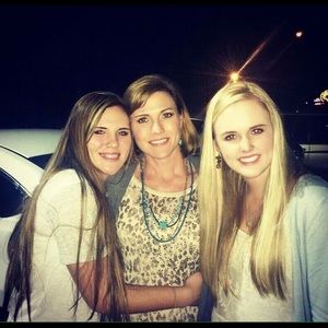 Meet your Posher, Angela