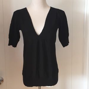 Cashmere v neck v back short sleeve sweater