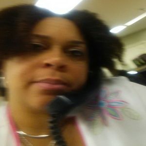 Meet your Posher, Lenora