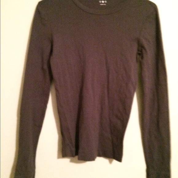 Three Dots Crew Neck