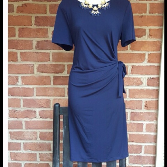 Faux wrap dress. Flattering style.