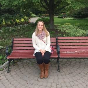 Meet your Posher, Caity