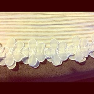 large women's Flower detailed Shirt with stripes