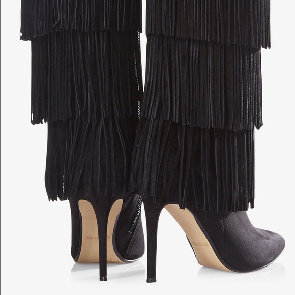 Black tiered fringe boot
