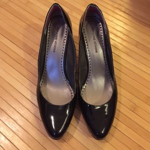 Adrienne Vittadini patent pumps size 7.5