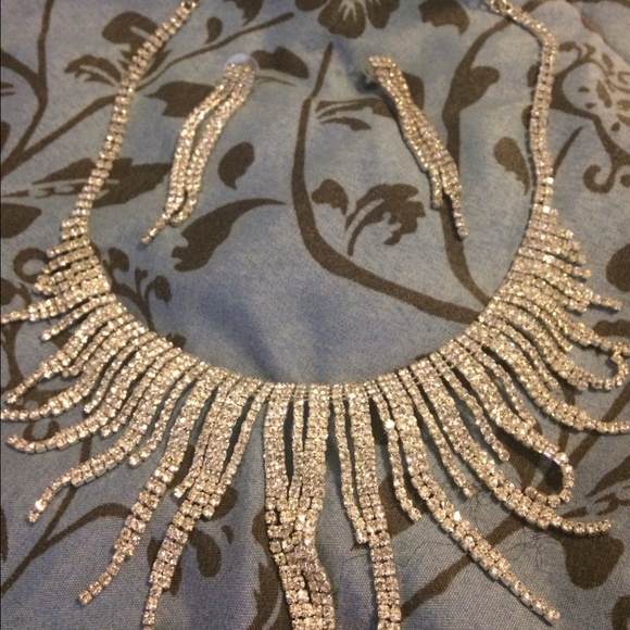 Prom dress and accessories - Picture 2 of 4