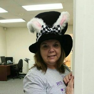 Meet your Posher, Cindi