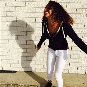 Meet your Posher, Gloria