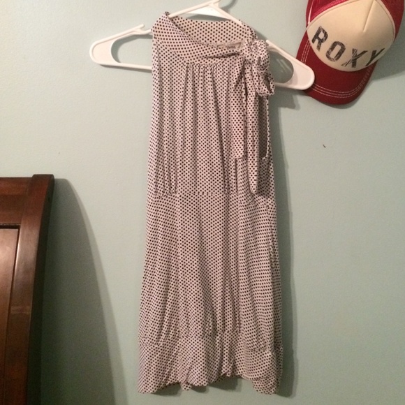 Polka dot sleeveless blouse