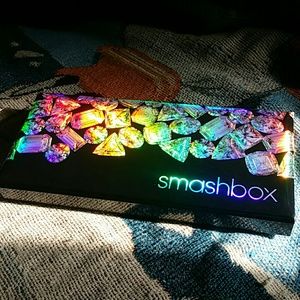 Smashbox on the rocks luxe eyeshadow palette