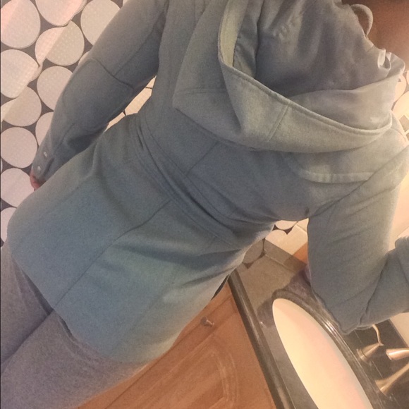 Coat - Picture 3 of 3