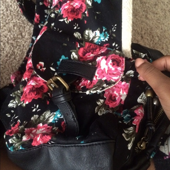 Sold - Picture 4 of 4