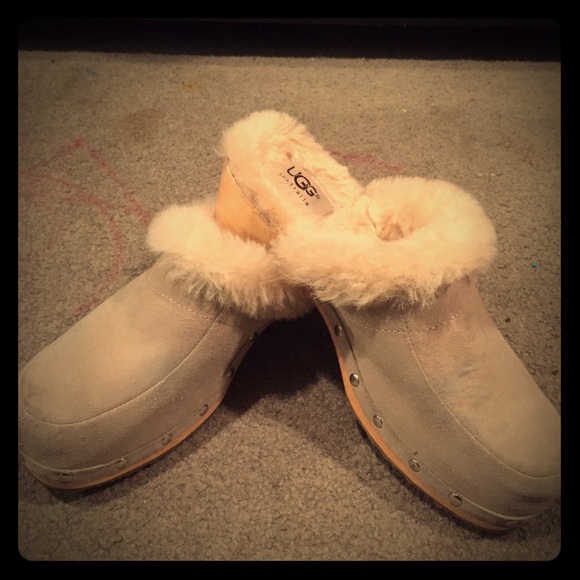 Ugg Australia Tan Mules