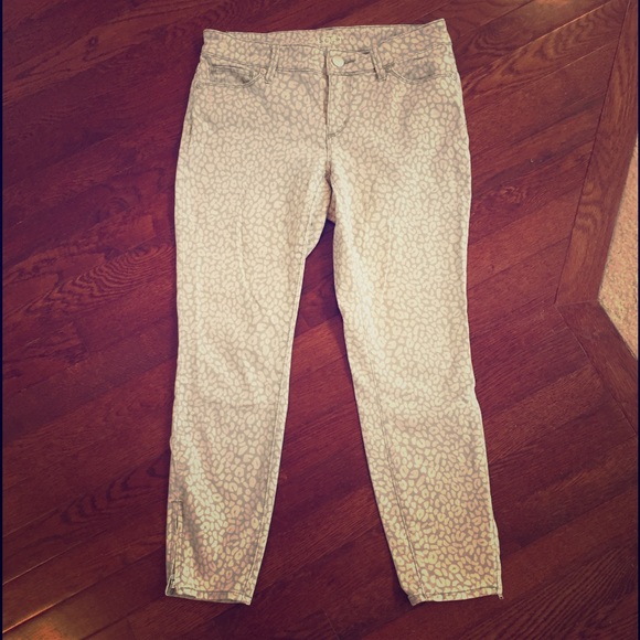Neutral printed pant - Picture 1 of 4