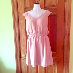 Laced beige XXI dress