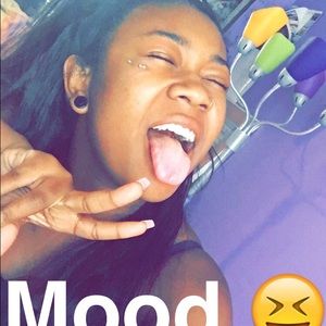 Meet your Posher, Shannon