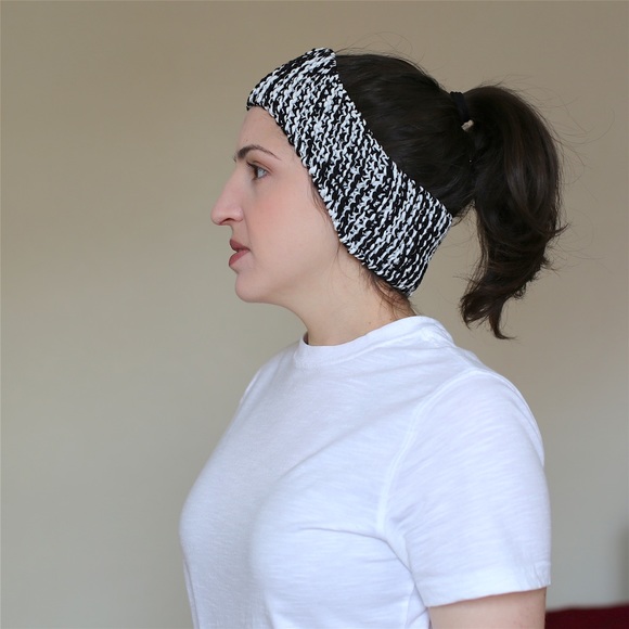 NWT Emily Keller Winter Headband