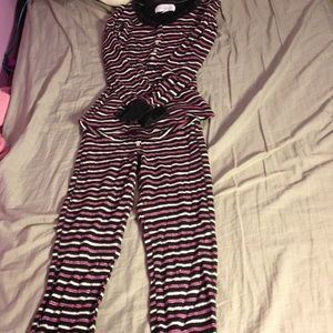 PINK VS Like New Pajama Set