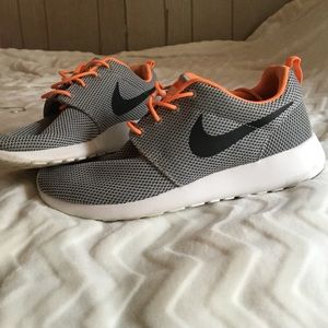 Nike Roshes