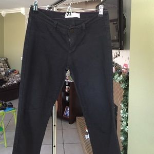 Black skinny jegging