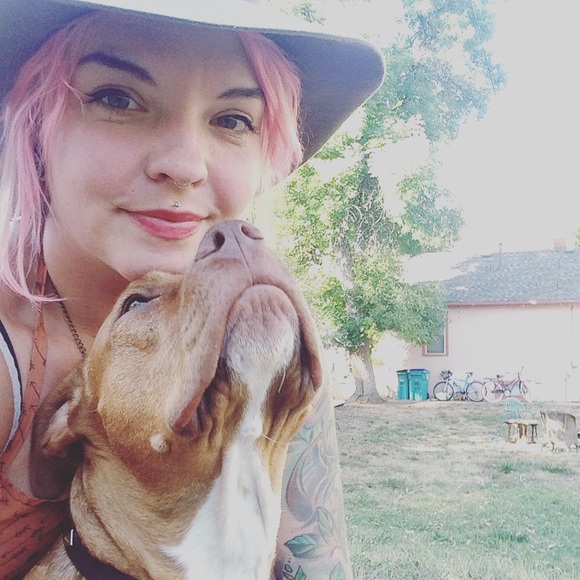 Meet your Posher, Tina