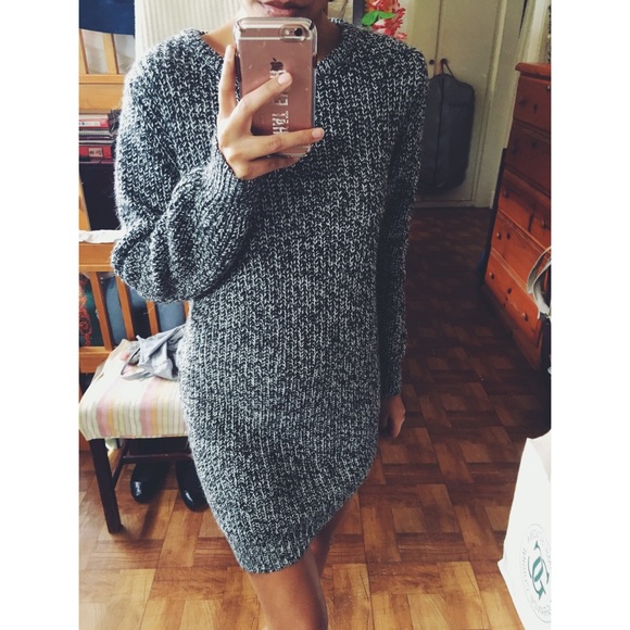 ❌SOLD❌ NWT. Brandy Melville Sweater Dress - Picture 2 of 2