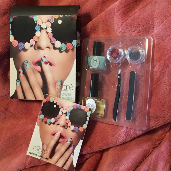CIATÉ Flower Manicure: Boda Boom Set