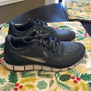 Nike Free 5.0! Leopard grey print