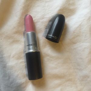 MAC Satin Snob