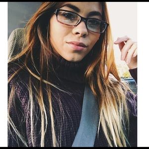 Meet your Posher, Candace