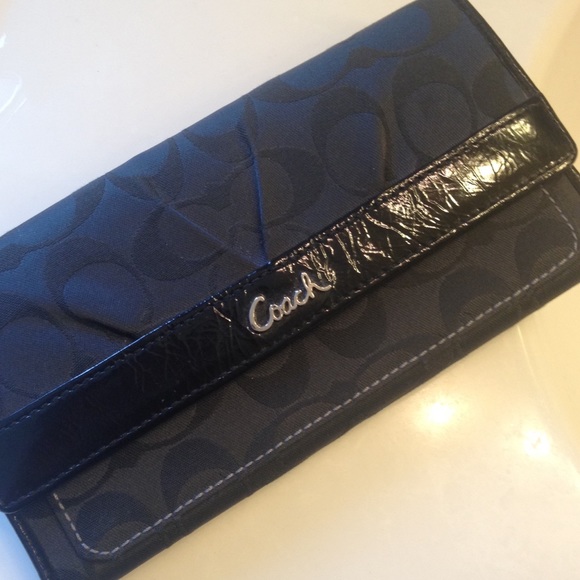 COACH WALLET : BLACK WALLET