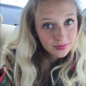 Meet your Posher, Tori