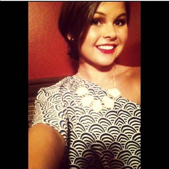 One shoulder, patterned maxi - Picture 2 of 3