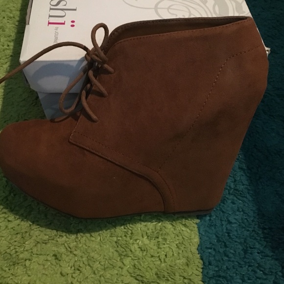 Women's brown booties