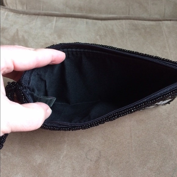 Mother of pearl wristlet - Picture 2 of 3