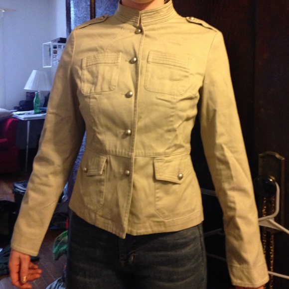 Military inspired jacket NWOT size small - Picture 2 of 4